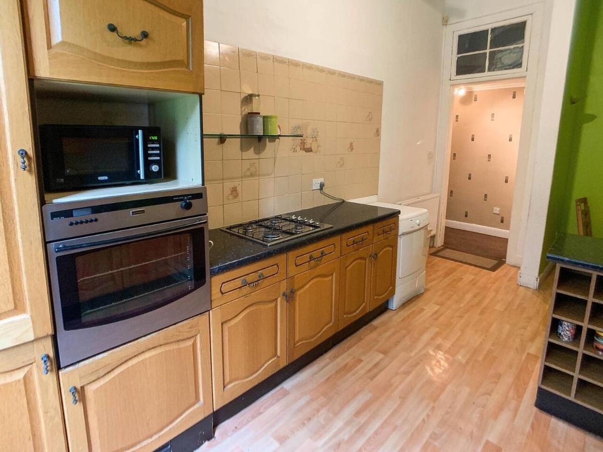 Large Glasgow South Family Home - Free Parking Dış mekan fotoğraf