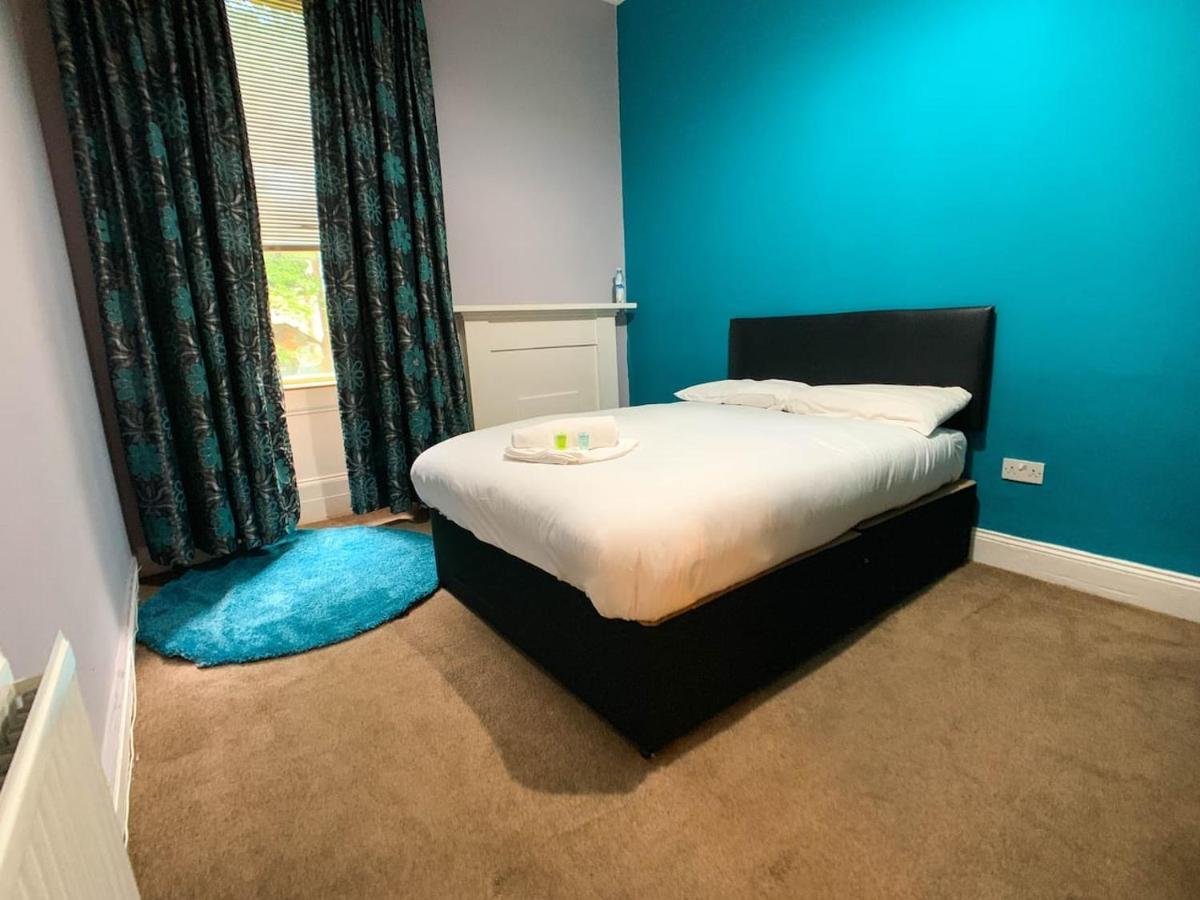 Large Glasgow South Family Home - Free Parking Dış mekan fotoğraf